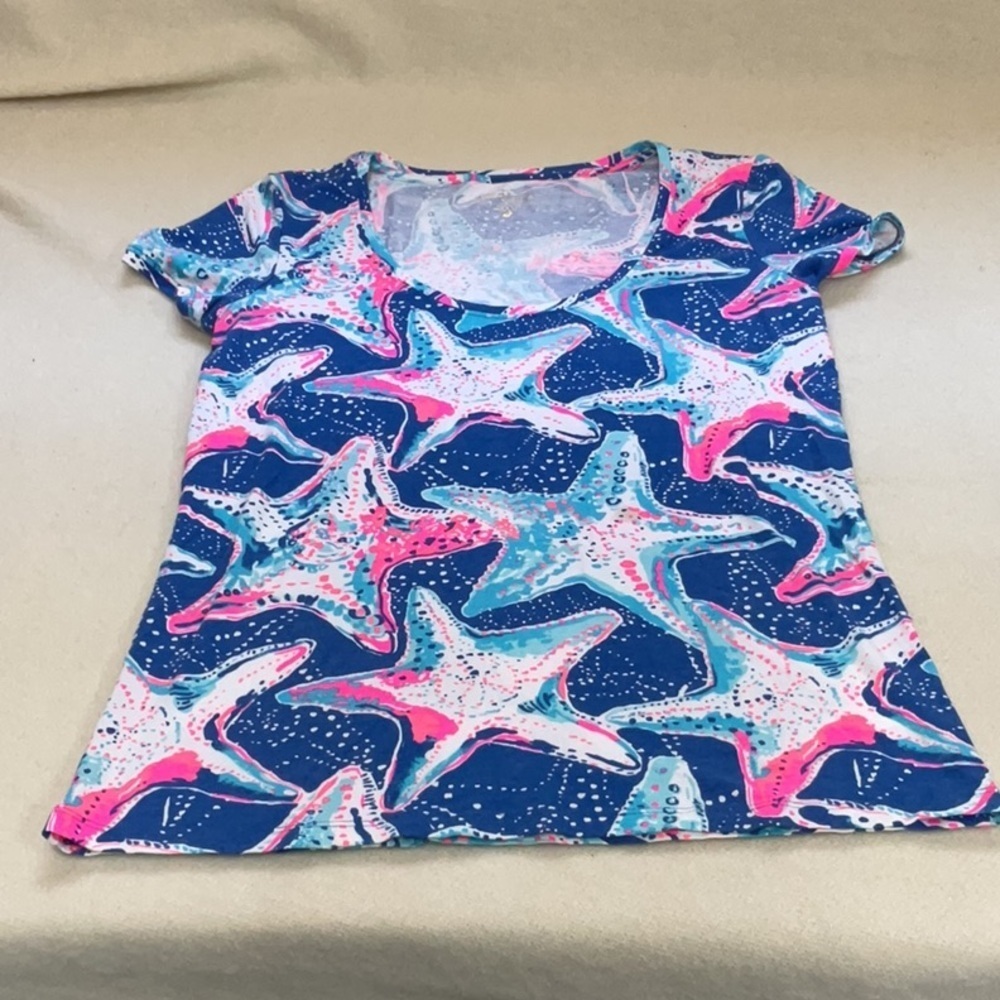 EUC woman’s Lilly Pulitzer short sleeve shirt